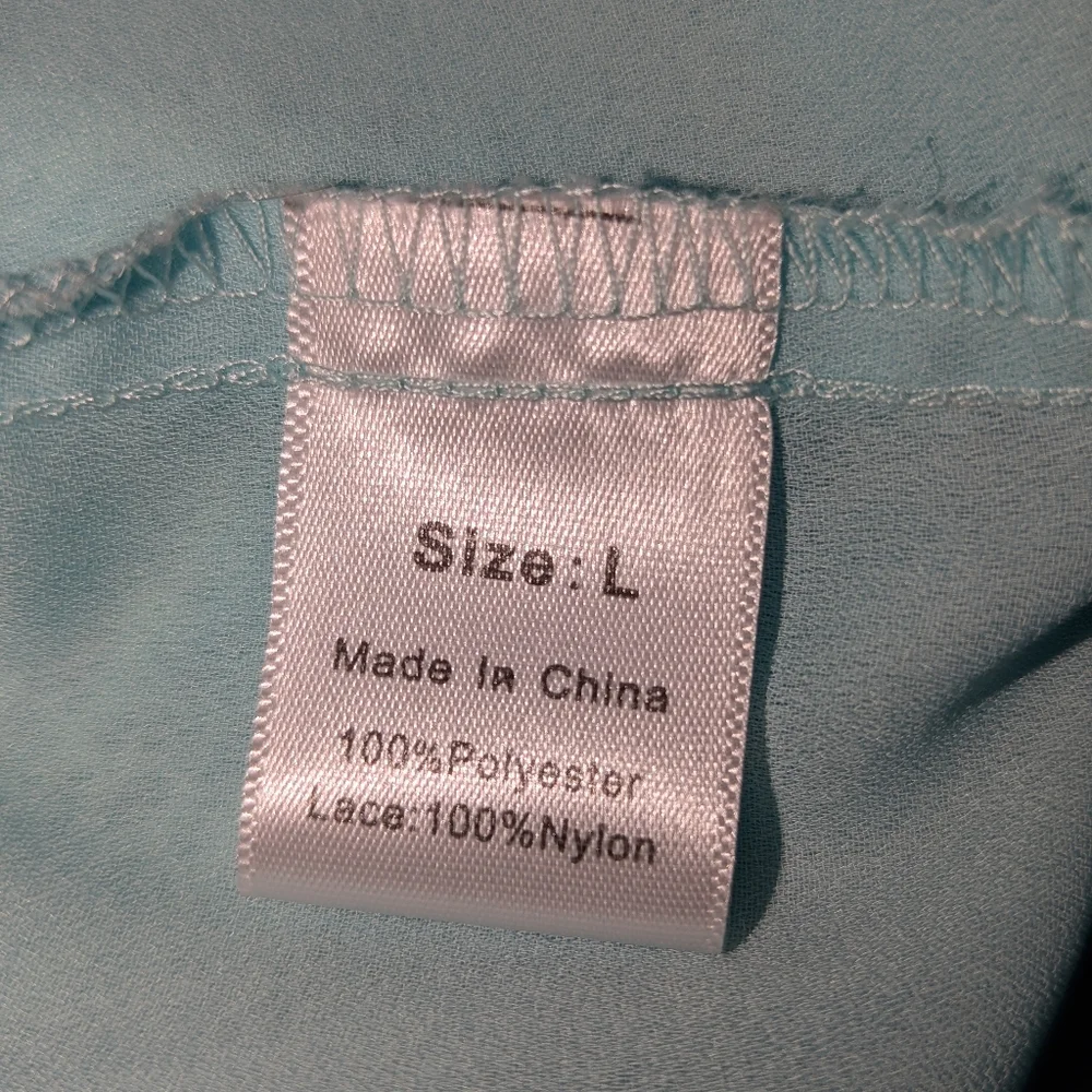 Daisy Fuentes Mint Green Lace‎ Top